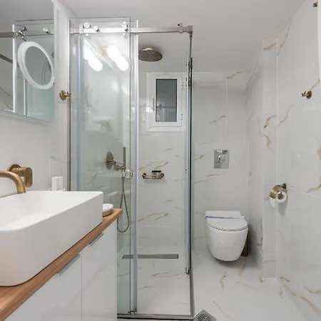 Acropolis Divine Penthouse Apartment